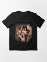 Audrey Hepburn Essential T-Shirt