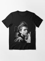 River Phoenix  Essential T-Shirt