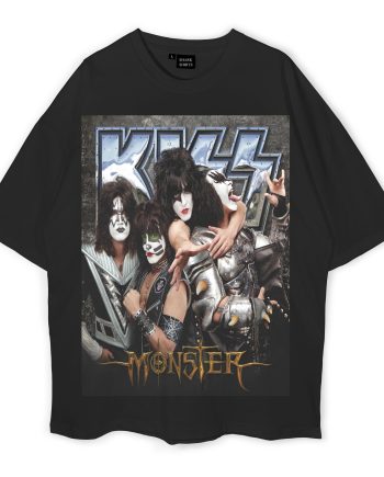 Kiss Oversized T-Shirt