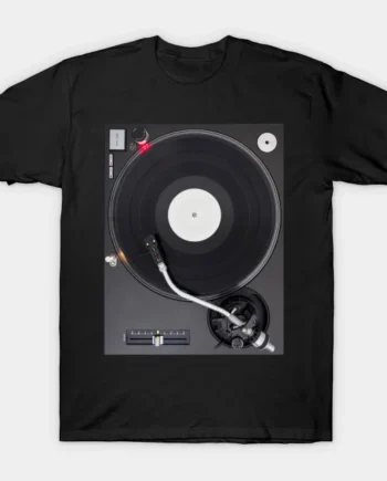 DJ Turntable, Playing Vinyl Record Photo T-Shirt