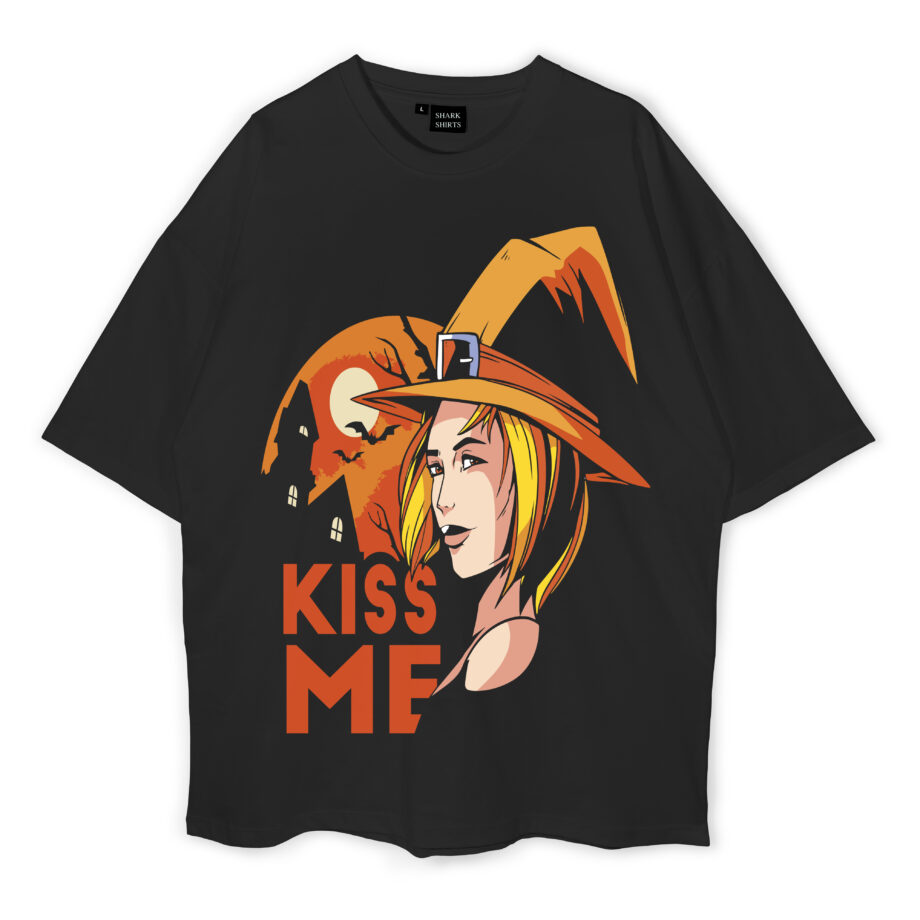 Kiss Me Oversized T-Shirt